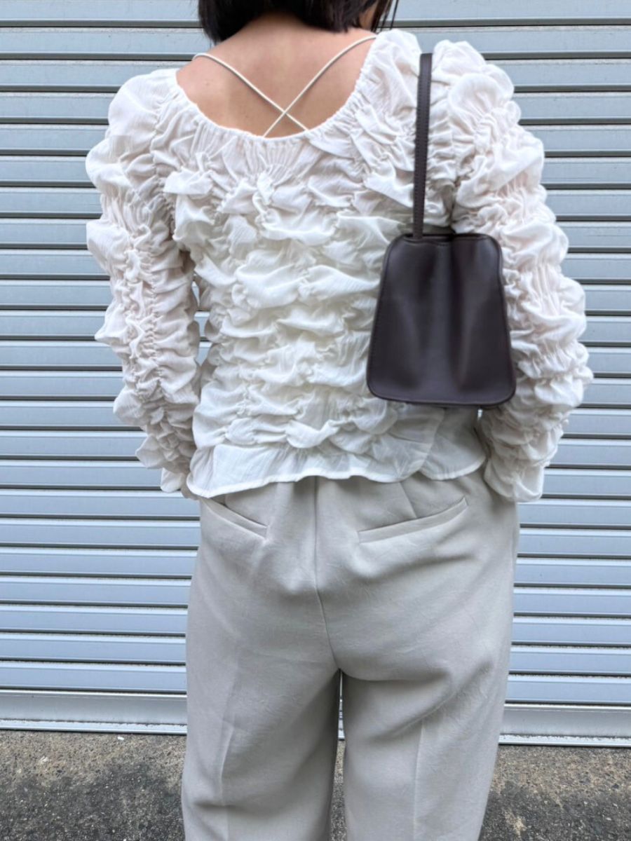 【Mewl】シャーリングトップス/M261-13031