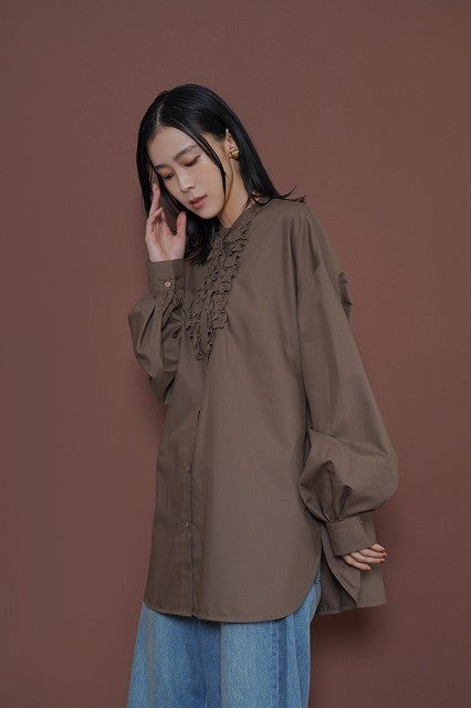 【CYAN TOKYO】2ラインフリルオーバーシャツ/507402