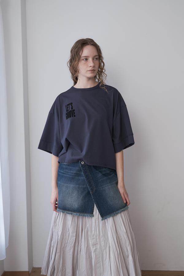 【akane】ショート丈Tシャツ/26168-1965J-G