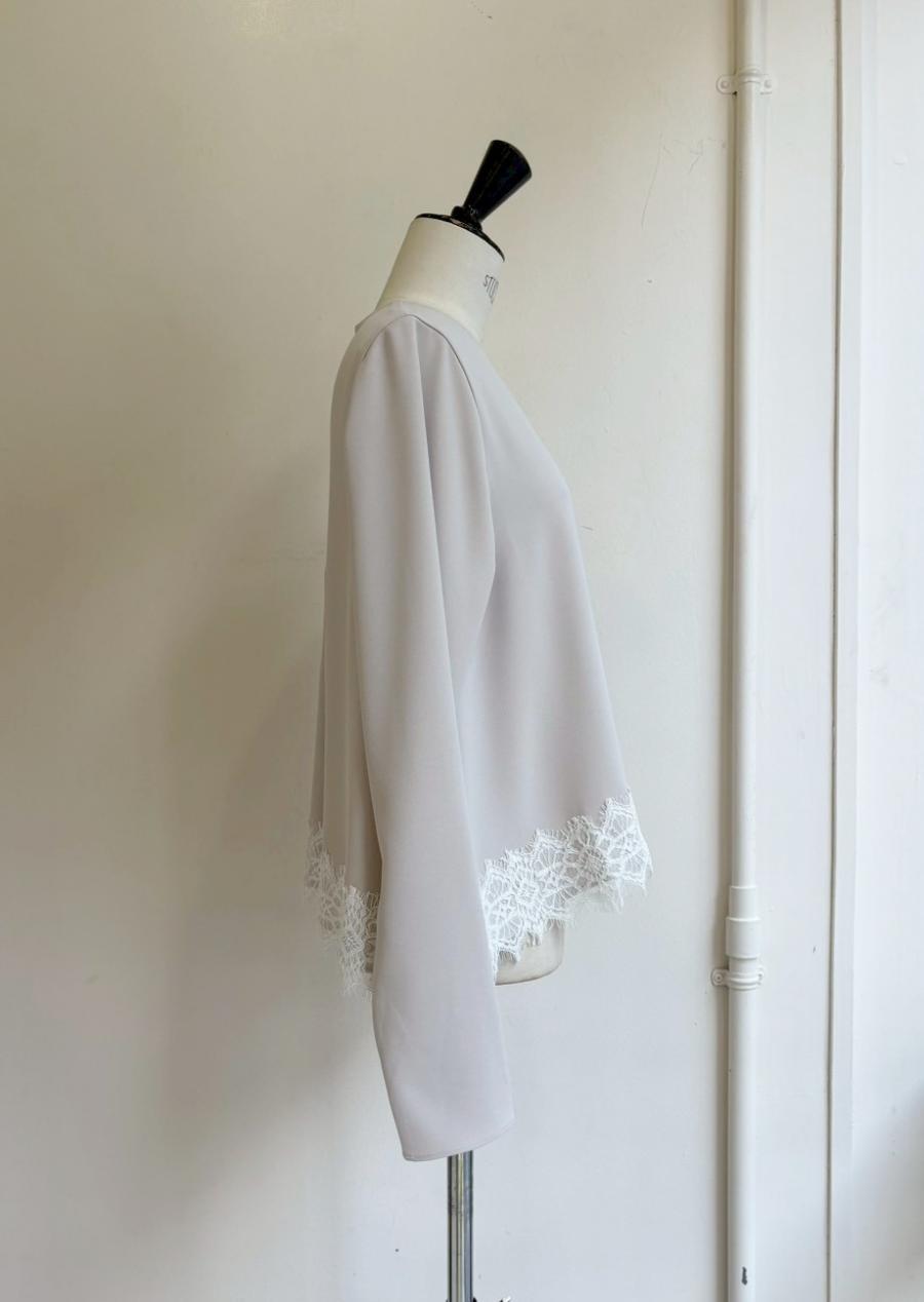 【anana】レーストリムフレアーブラウス/a56-000