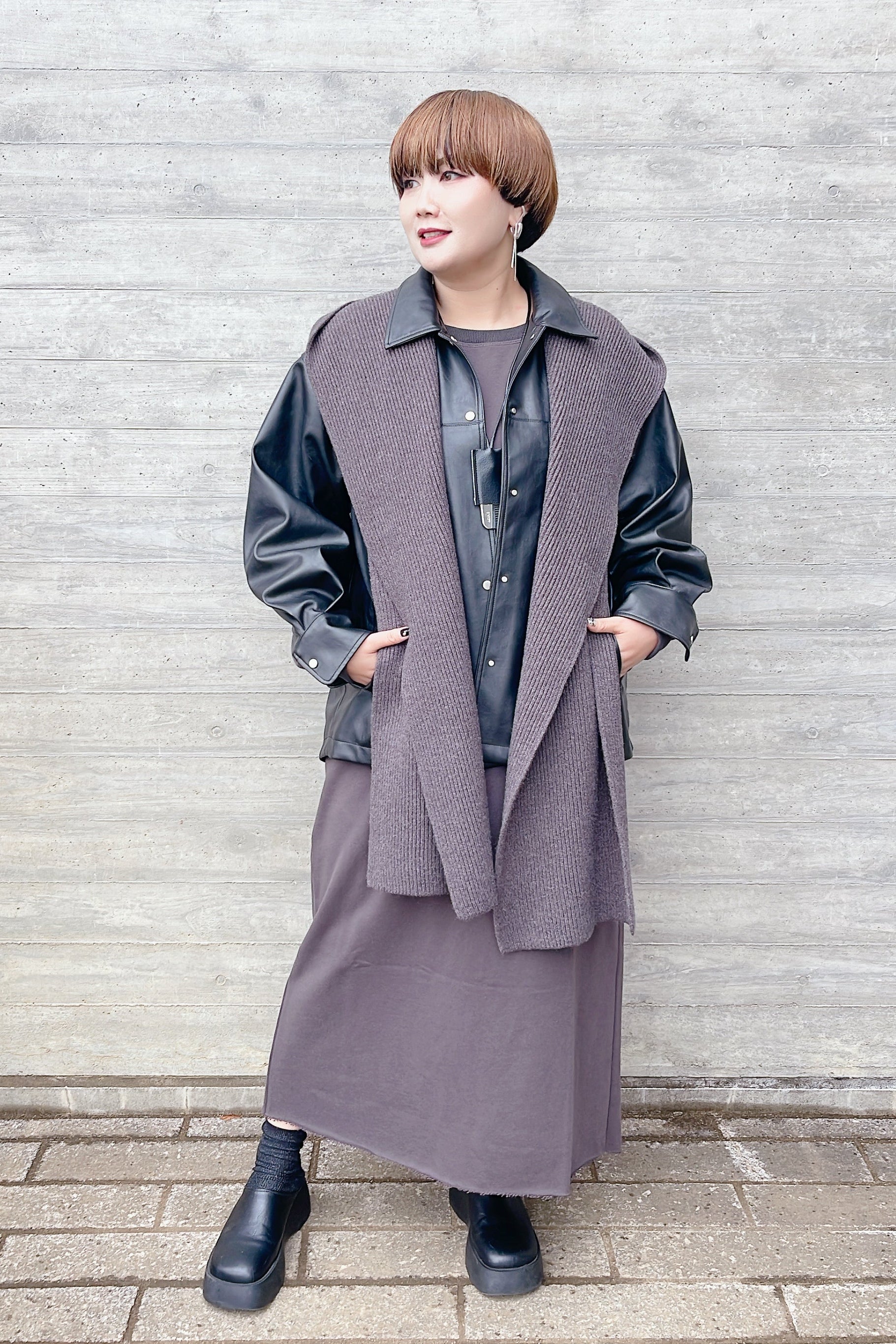 今季の大本命レザージャケット〈レザージャケット×ワンピース〉