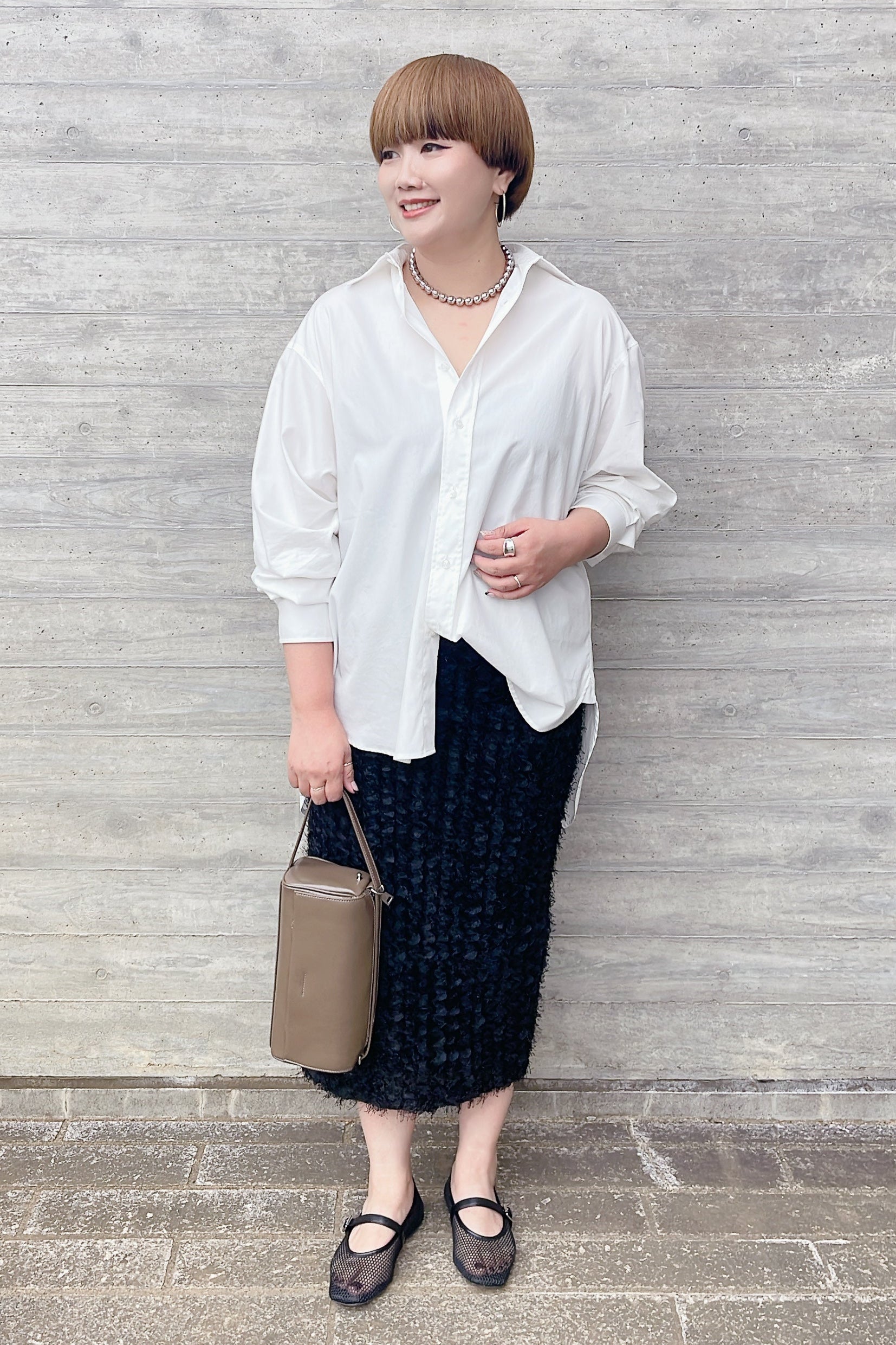 出勤コーデ〈白シャツ〉