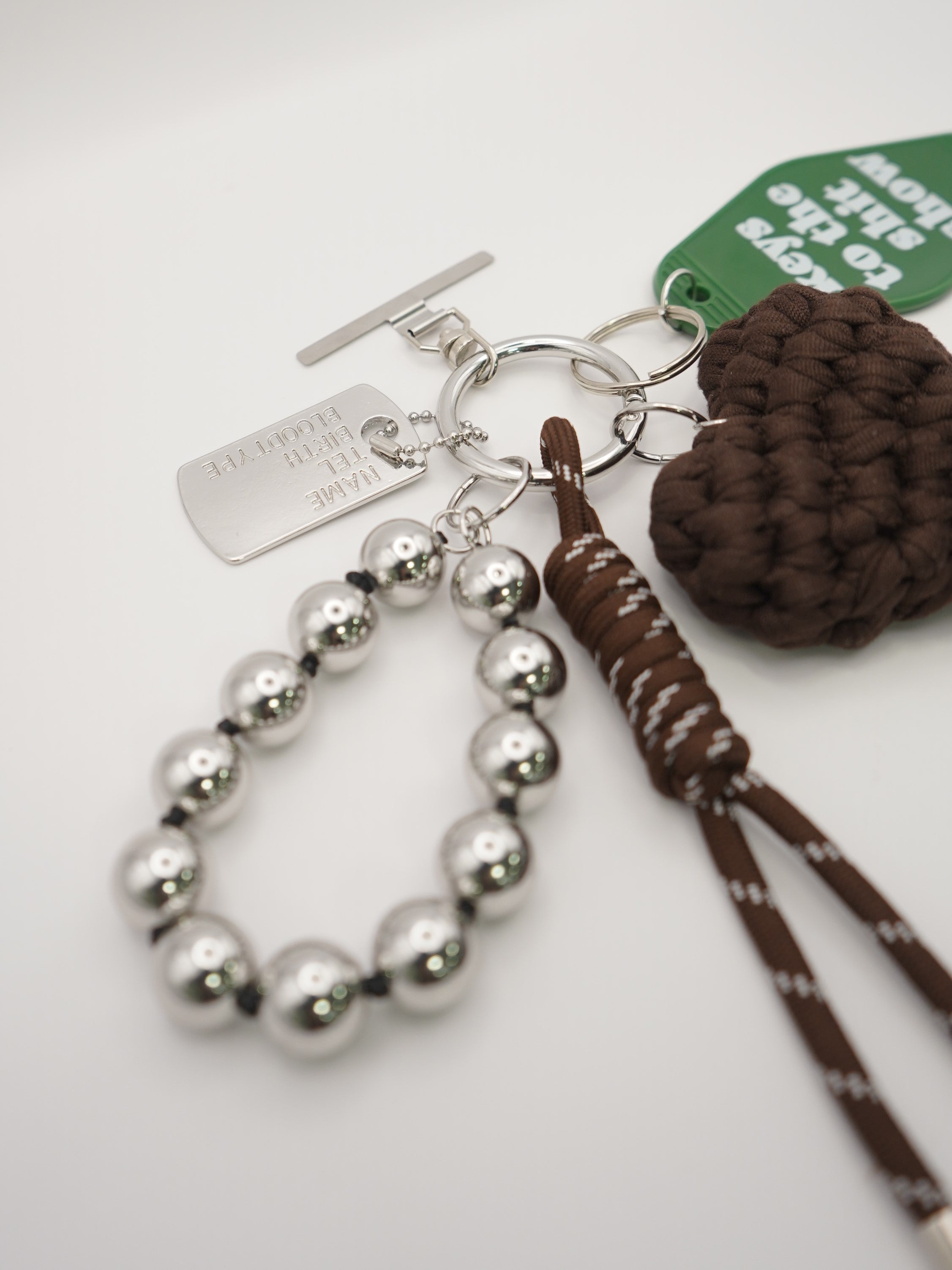 新品未使用【CHIGNON】プレイフルキーホルダー CHIGNON】プレイフルキーホルダー/0055-350SH