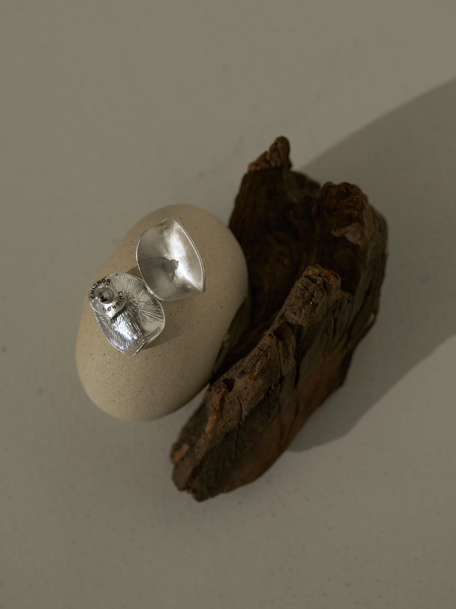 【CHIGNON】ヘアラインニュアンスピアス/0061-122RT