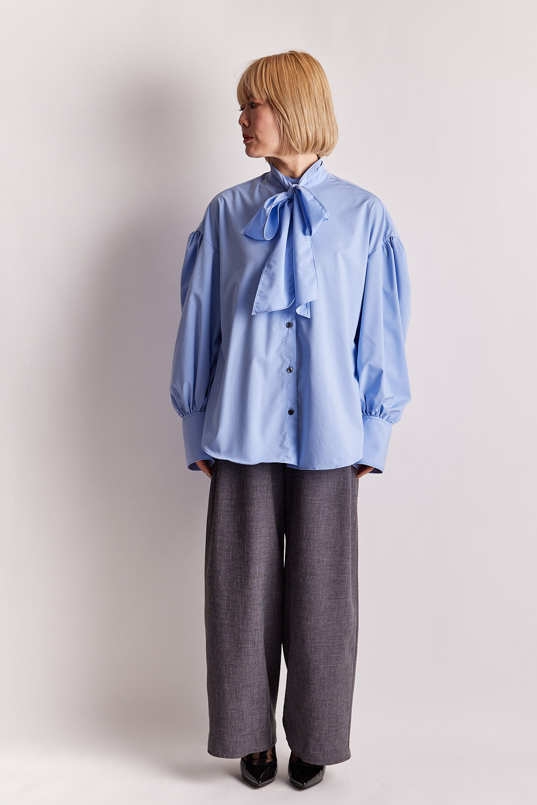 【STELLA CIFFON】T/Rストレッチタイプライターリボントップ/ST3-27405