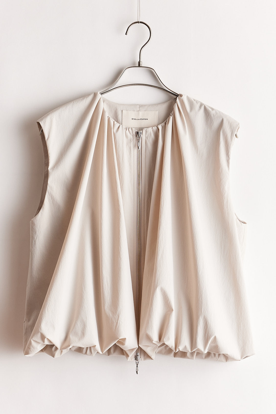 【STELLA CIFFON】ウォーターリペレントタイプライターギャザーブルゾン/ST2-26101