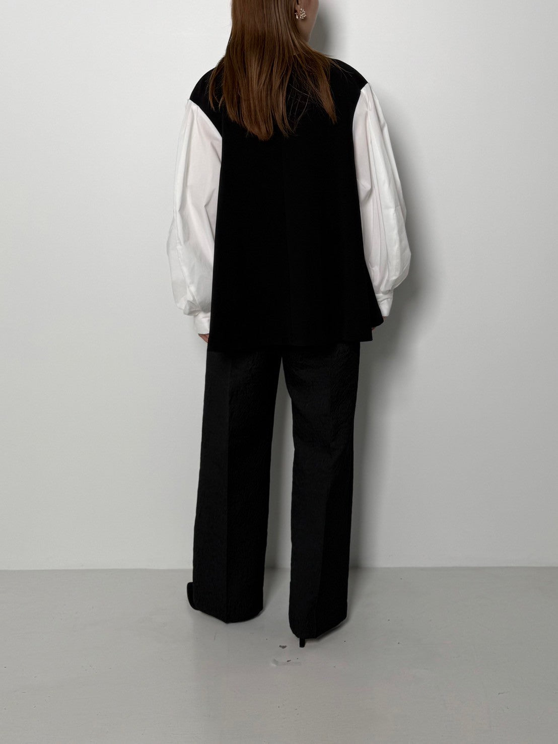 【CHIGNON】ボリューム袖ハイネックブラウス/1236-524-2MK