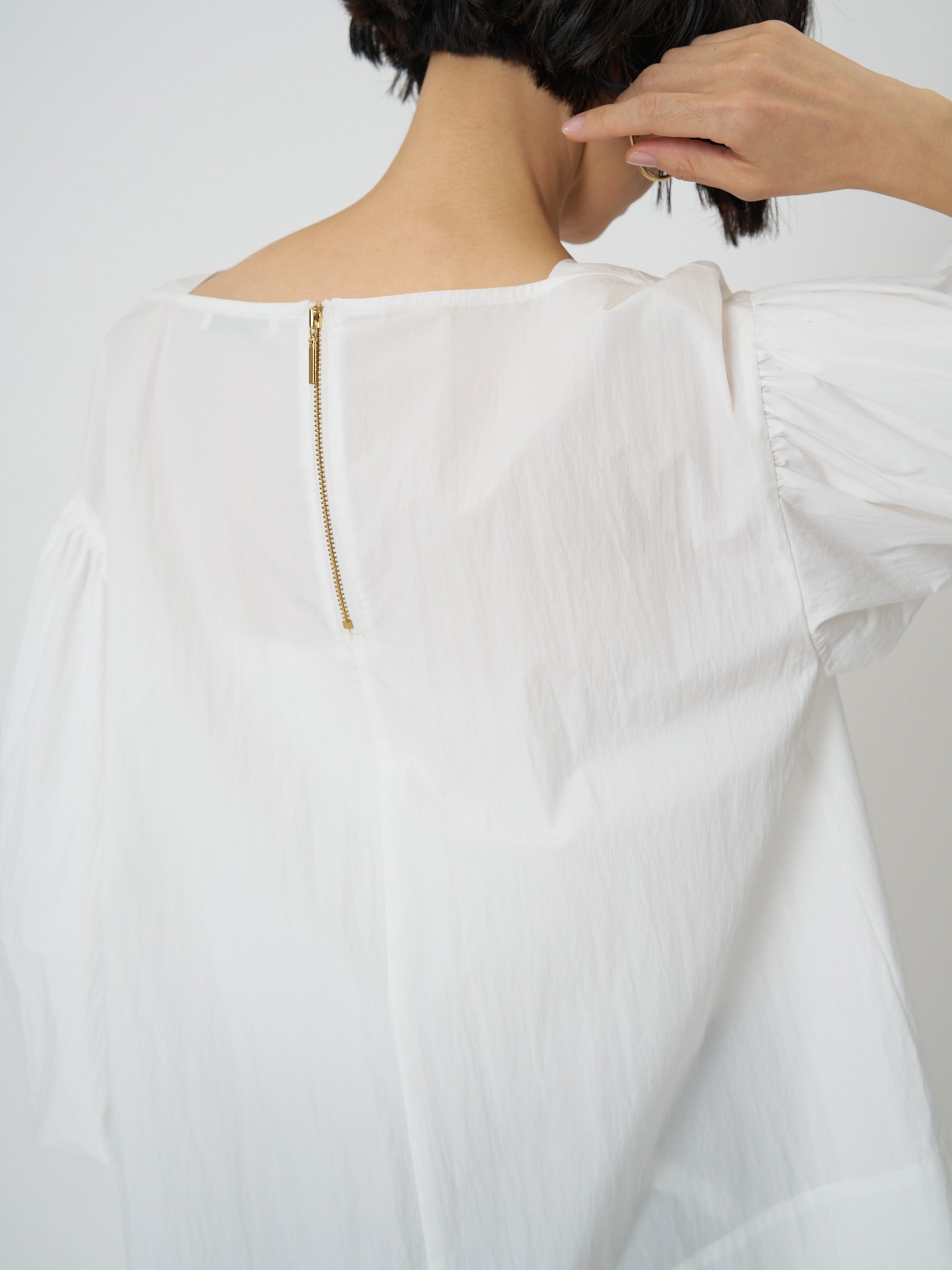 【CHIGNON】 バルーンスリーブブラウス/1261-033MK