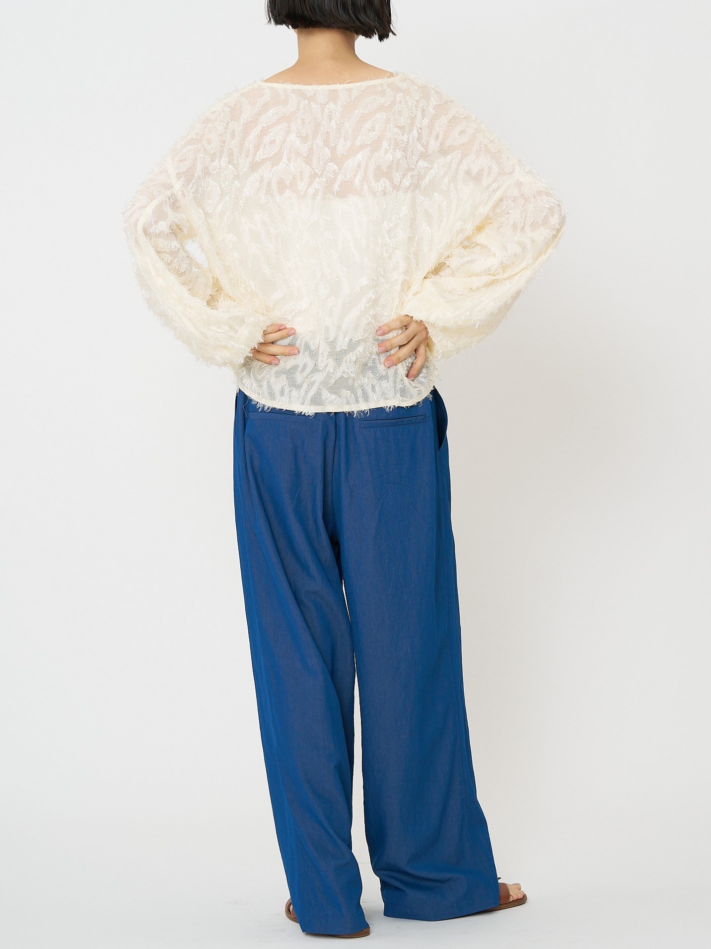 【CHIGNON】メッシュジャガードブラウス/1561-009KK