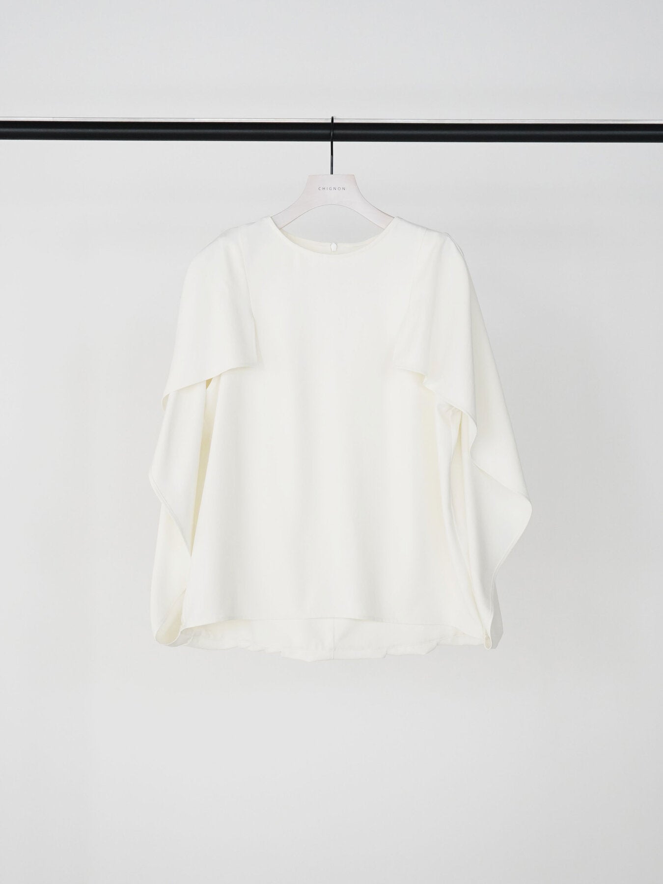【CHIGNON】ケープバルーンブラウス/1563-658BZ