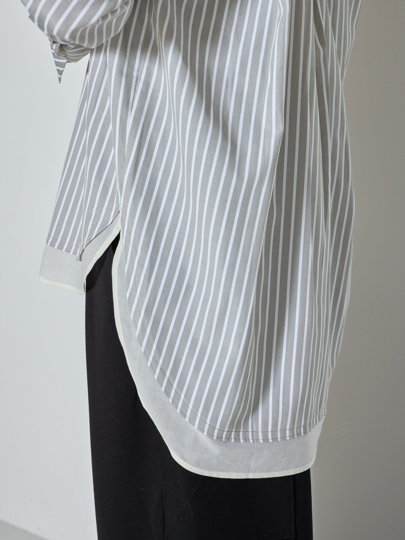 【CHIGNON】ダブルヘムデザインシャツ/1565-314KK