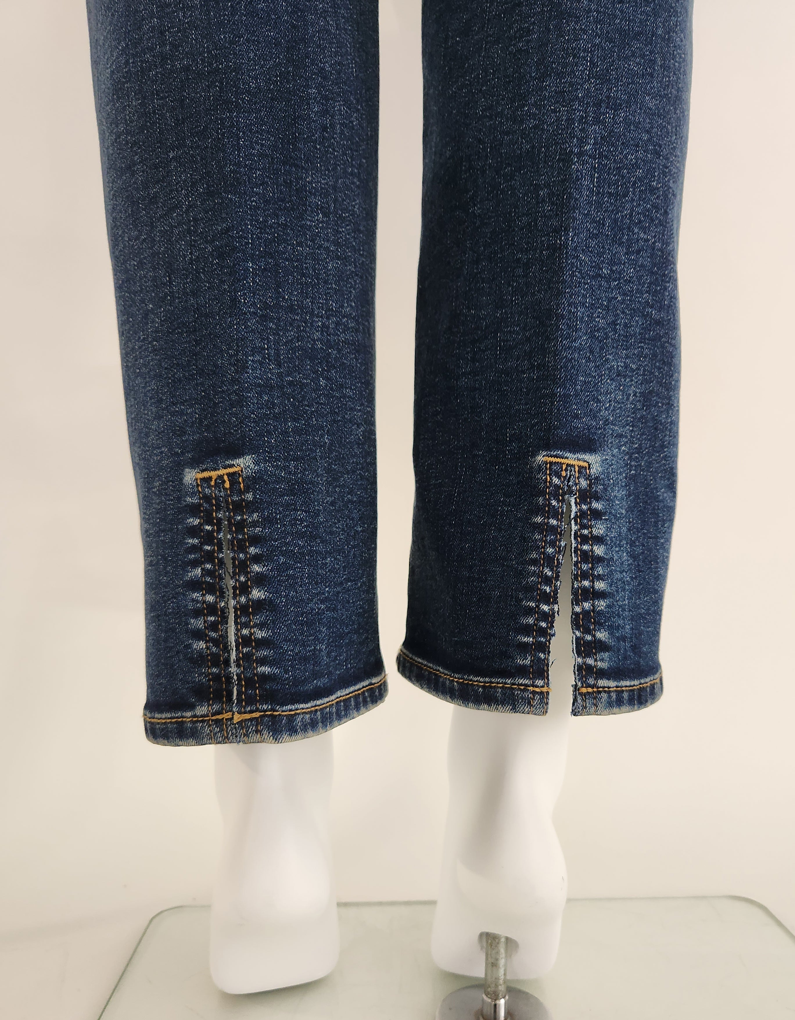 【Ordinary】バックスリットテーパードデニムパンツ/BO25-314P