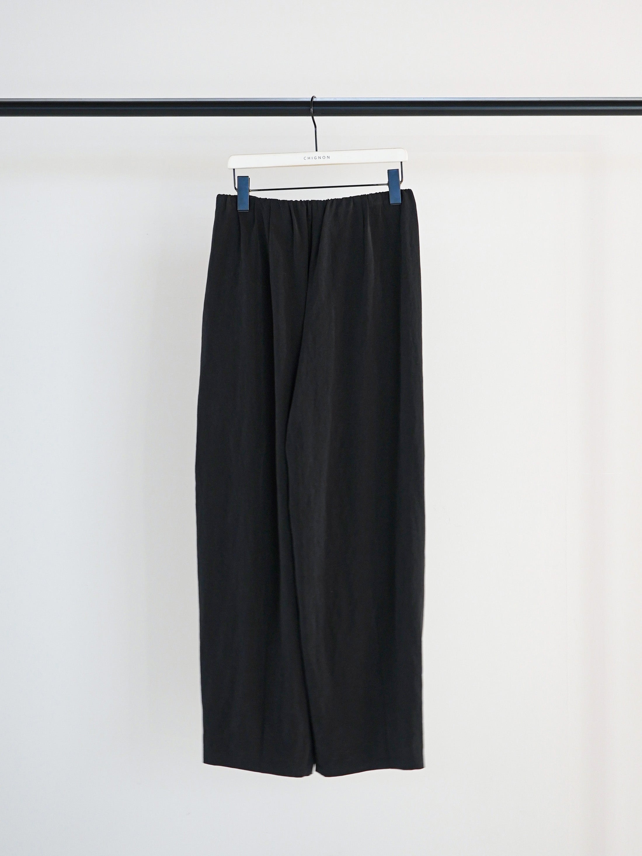 【CHIGNON】フロントタックカーヴィーパンツ/3261-026MK