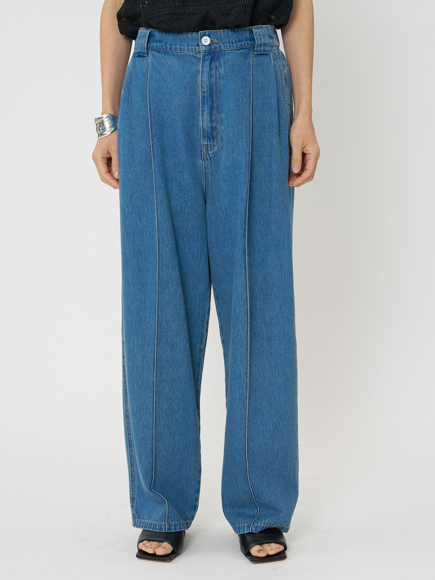 【CHIGNON】センターステッチデニムパンツ/3861-042BT