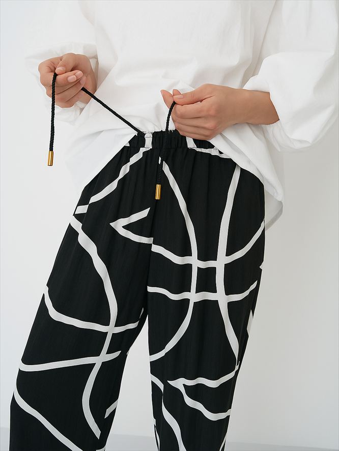 【CHIGNON】 ラインプリントイージーパンツ/3961-018KK