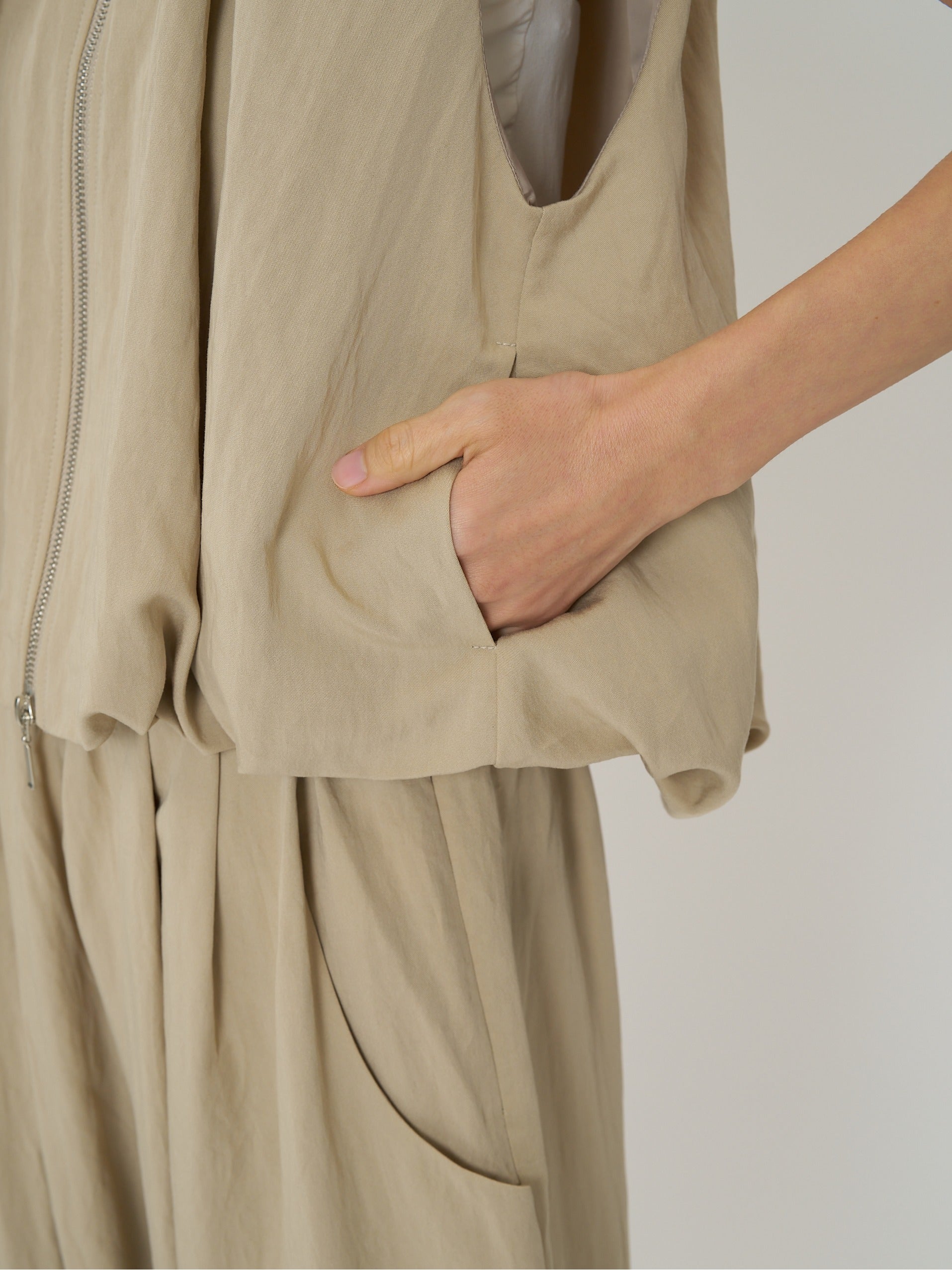 【CHIGNON】ダブルジップバルーンジレ/4261-025MK