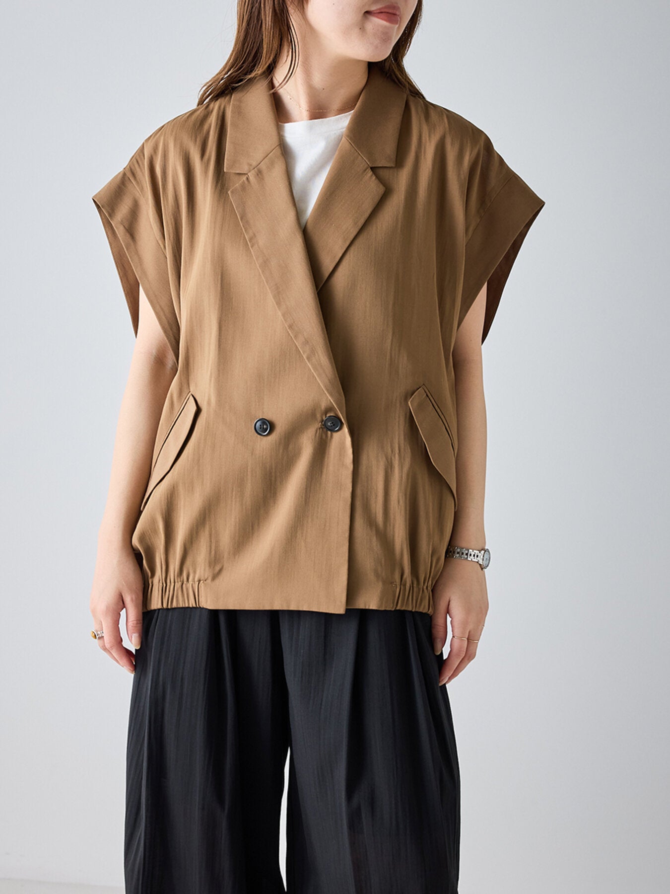 【新品】CHIGNON シニヨン25swラウンドノースリーブブラウス ブラウン CHIGNON（シニヨン） ブラウス 1646-486KK レディース フェザー