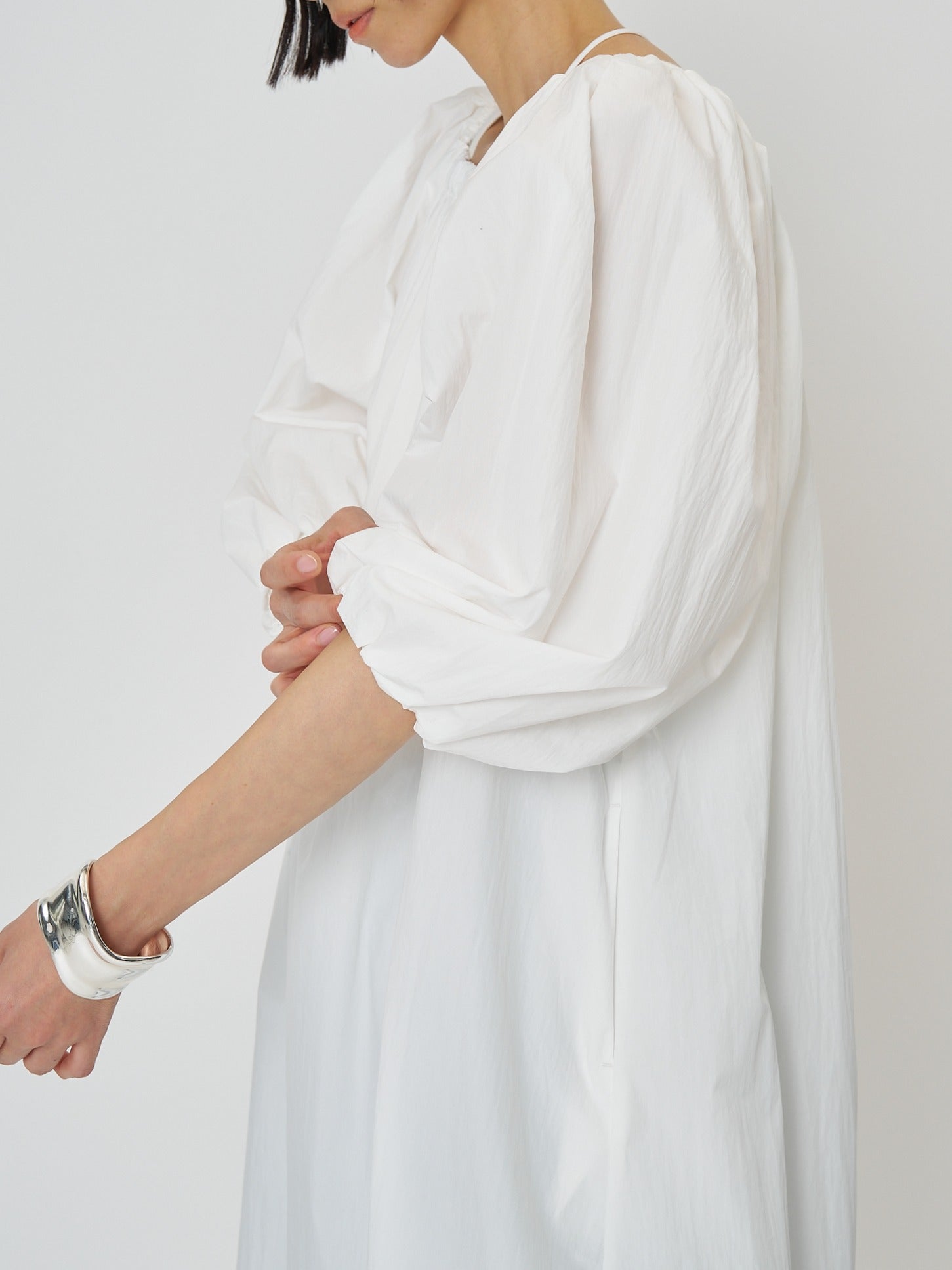 【CHIGNON】 ボリュームスリーブワンピース/5261-034MK