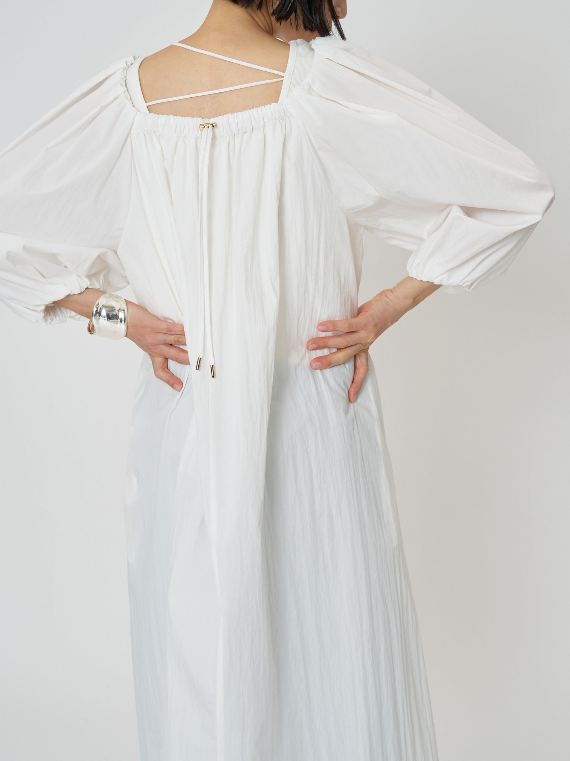 【CHIGNON】 ボリュームスリーブワンピース/5261-034MK