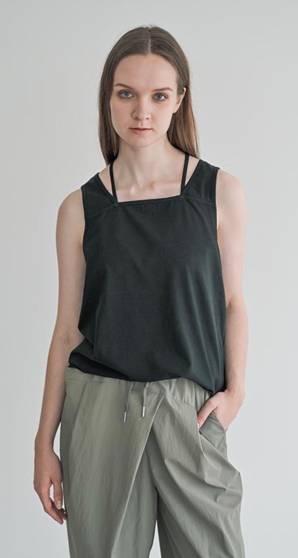 【akane】紐付きタンクトップ/25168-1280Z-W