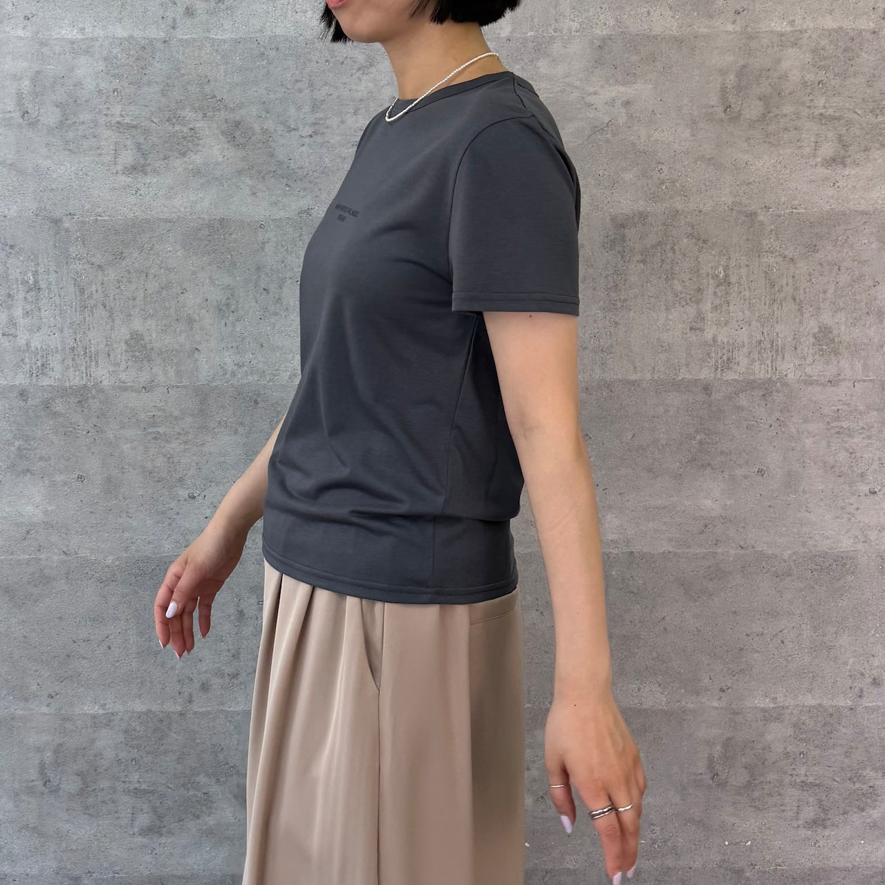【Anna Kerry】ミニロゴコンパクトTシャツ/85262916