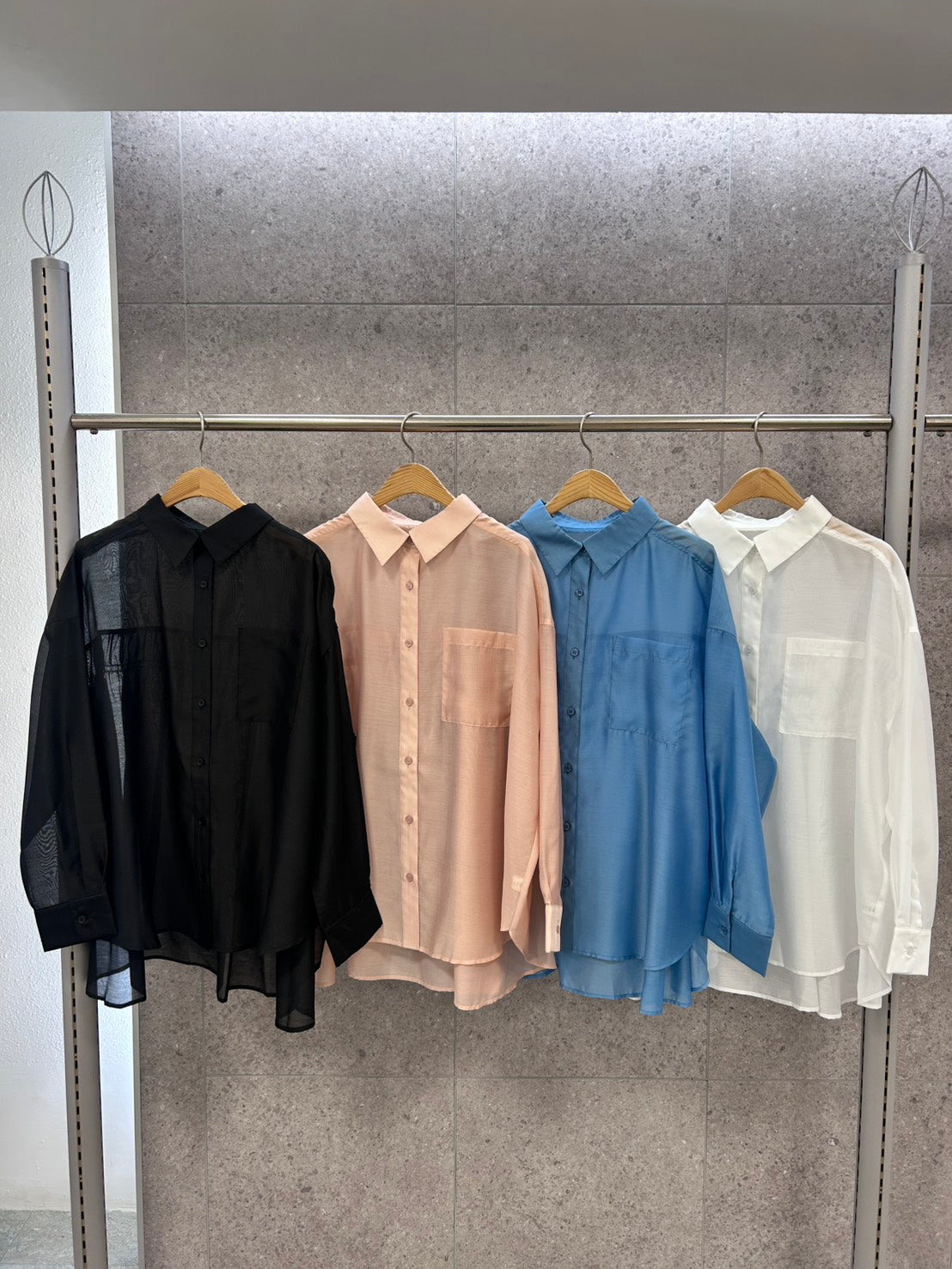 【ROSIEE】後ろシャーリングシアーシャツ/R813213