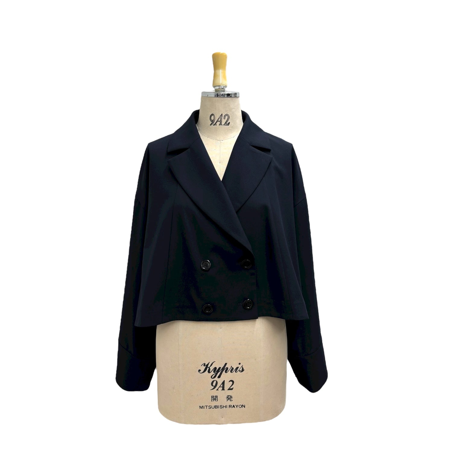 ayane】ショート丈テーラードジャケット/816336