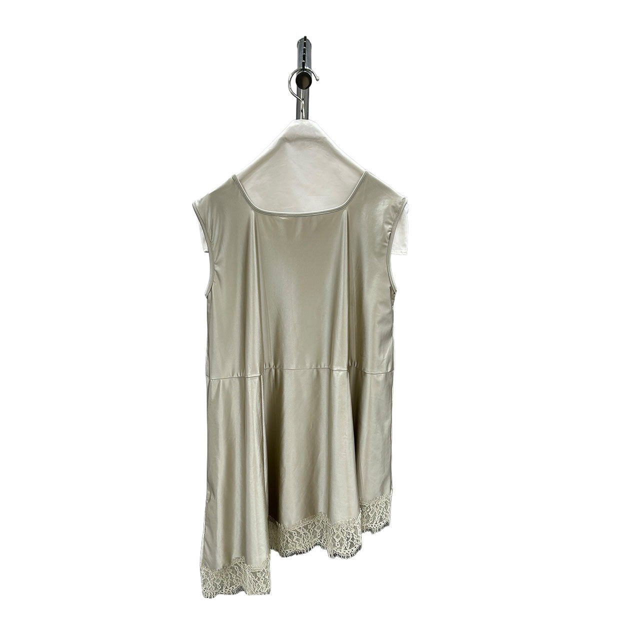 【ayane】裾レースアシンメトリーフレアタンク/836605