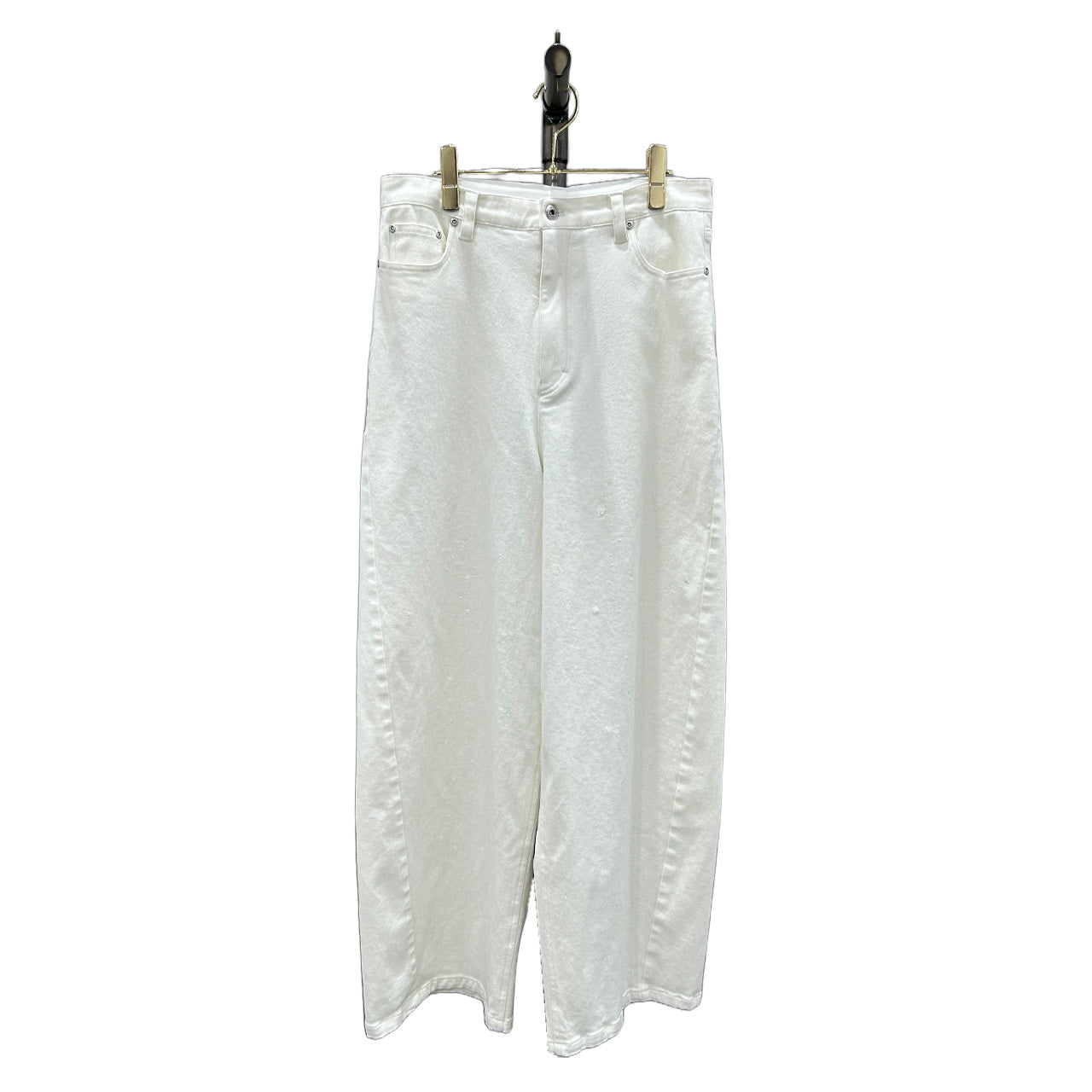 【ayane】ホワイトデニムバレルレッグペイント加工パンツ/836624