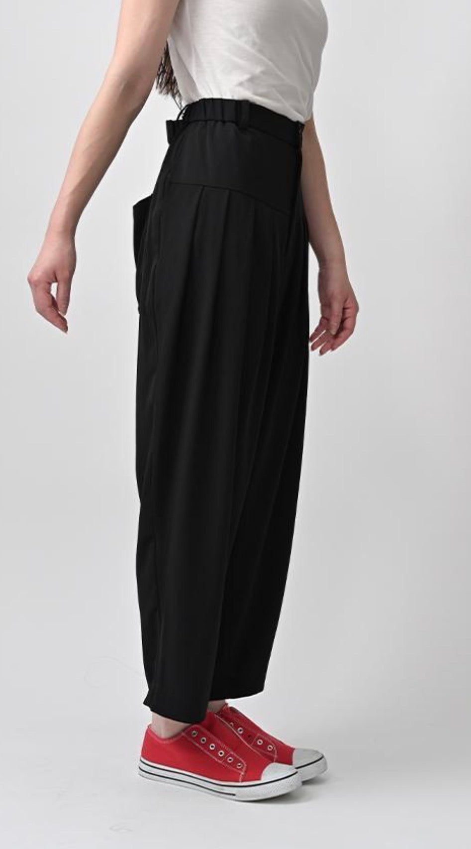 【再入荷予約】【akane】A.Lタックふんわりパンツ/26158-9786D-R