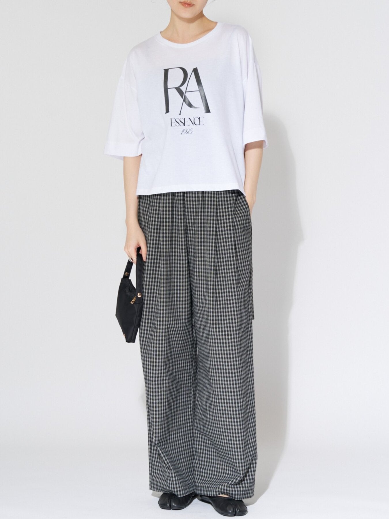 【CHIGNON】"RA"プリントT/8464-152KK