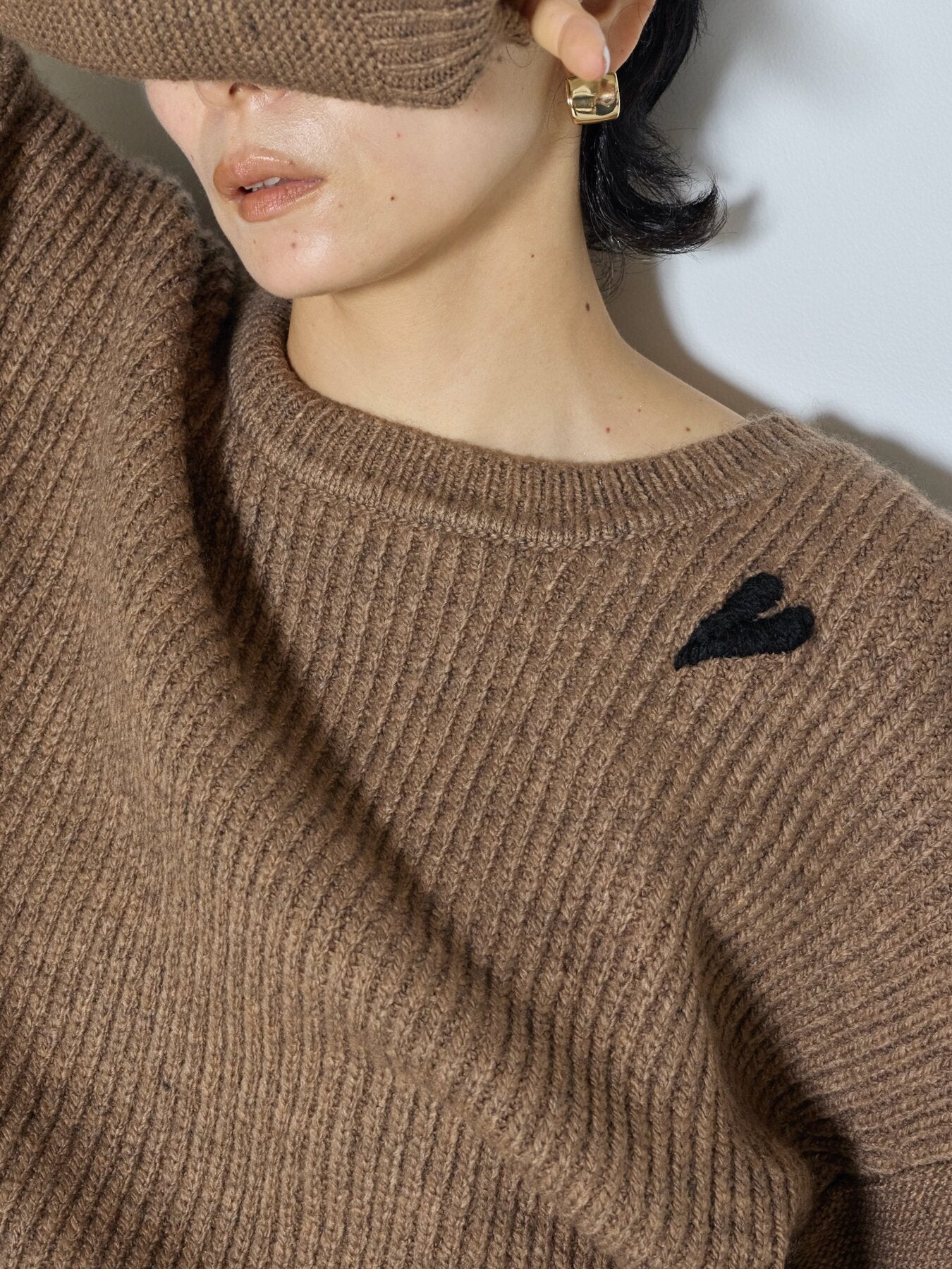 【CHIGNON】カタアゼチャームニットプルオーバー/9265-405DP