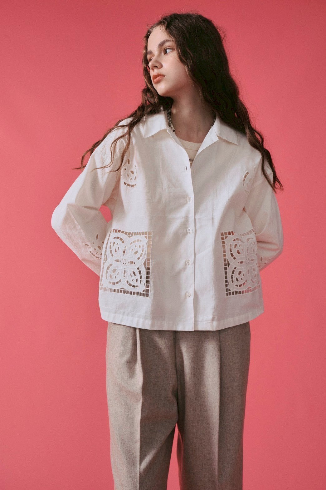 【LE MÉLANGE】カットワーク刺繡 シャツ/8563801