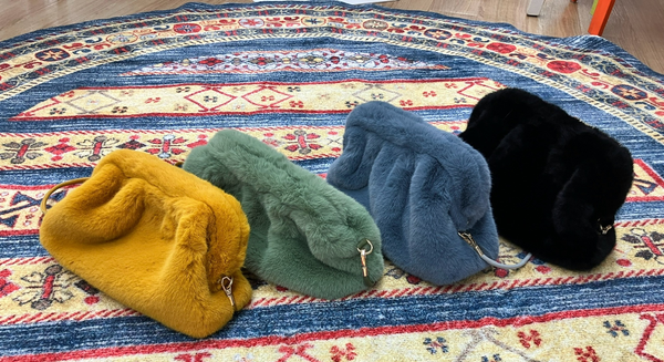 【Dignite Collier】ラビットライクファーポシェット/80243815