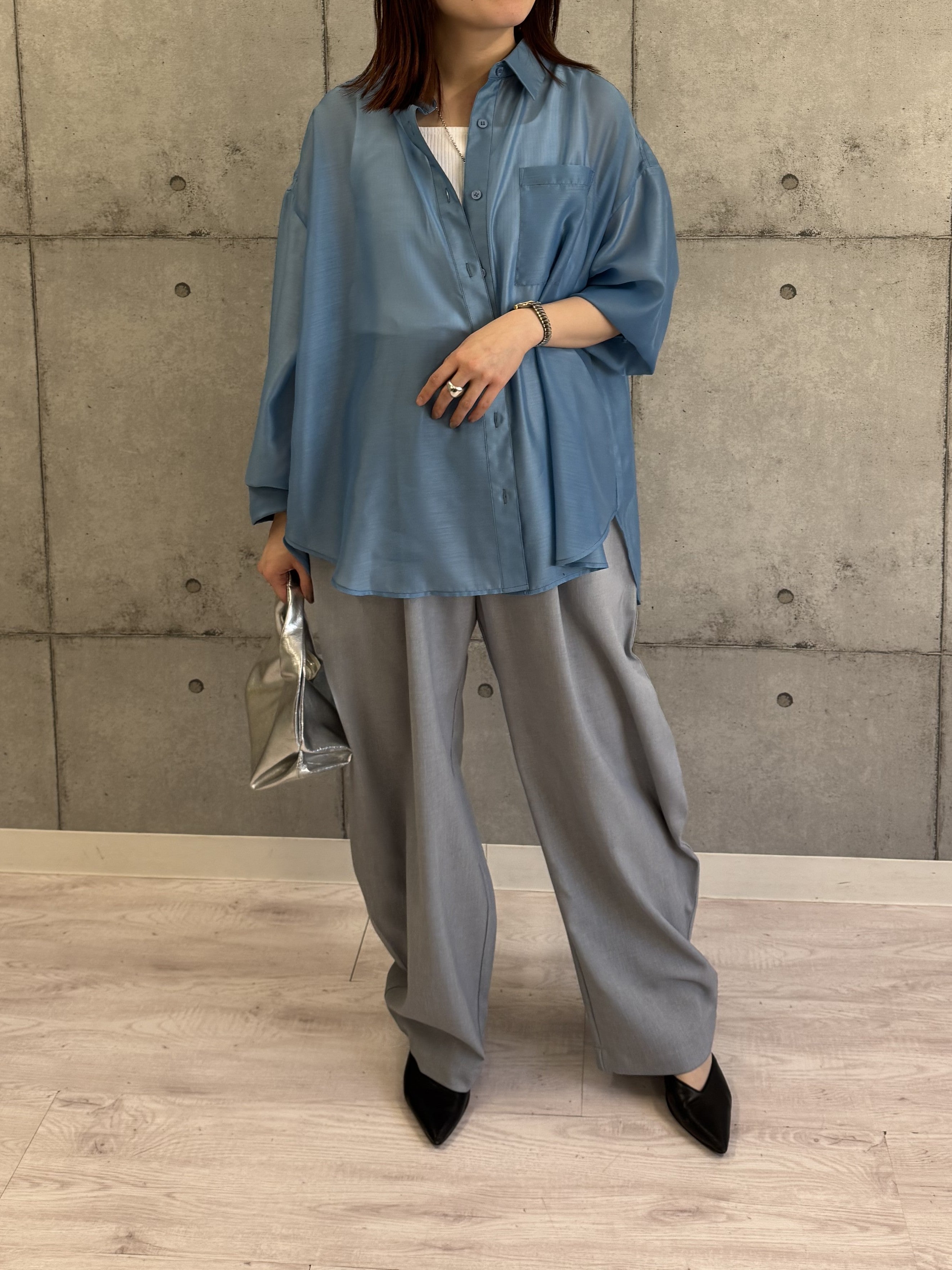 【ROSIEE】後ろシャーリングシアーシャツ/R813213