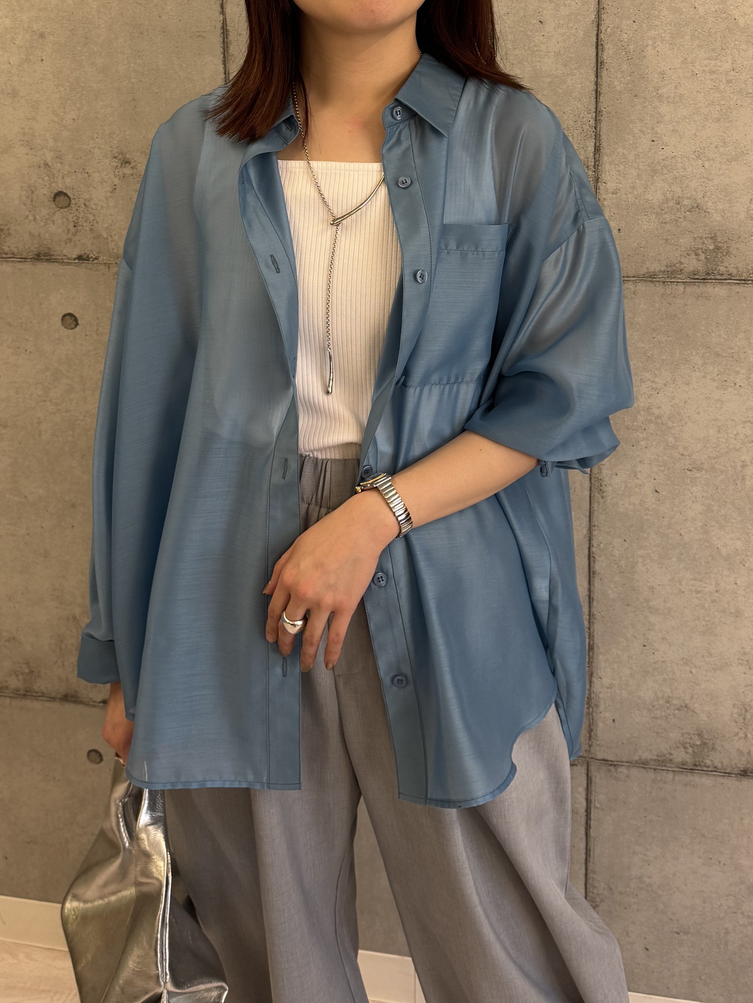 【ROSIEE】後ろシャーリングシアーシャツ/R813213