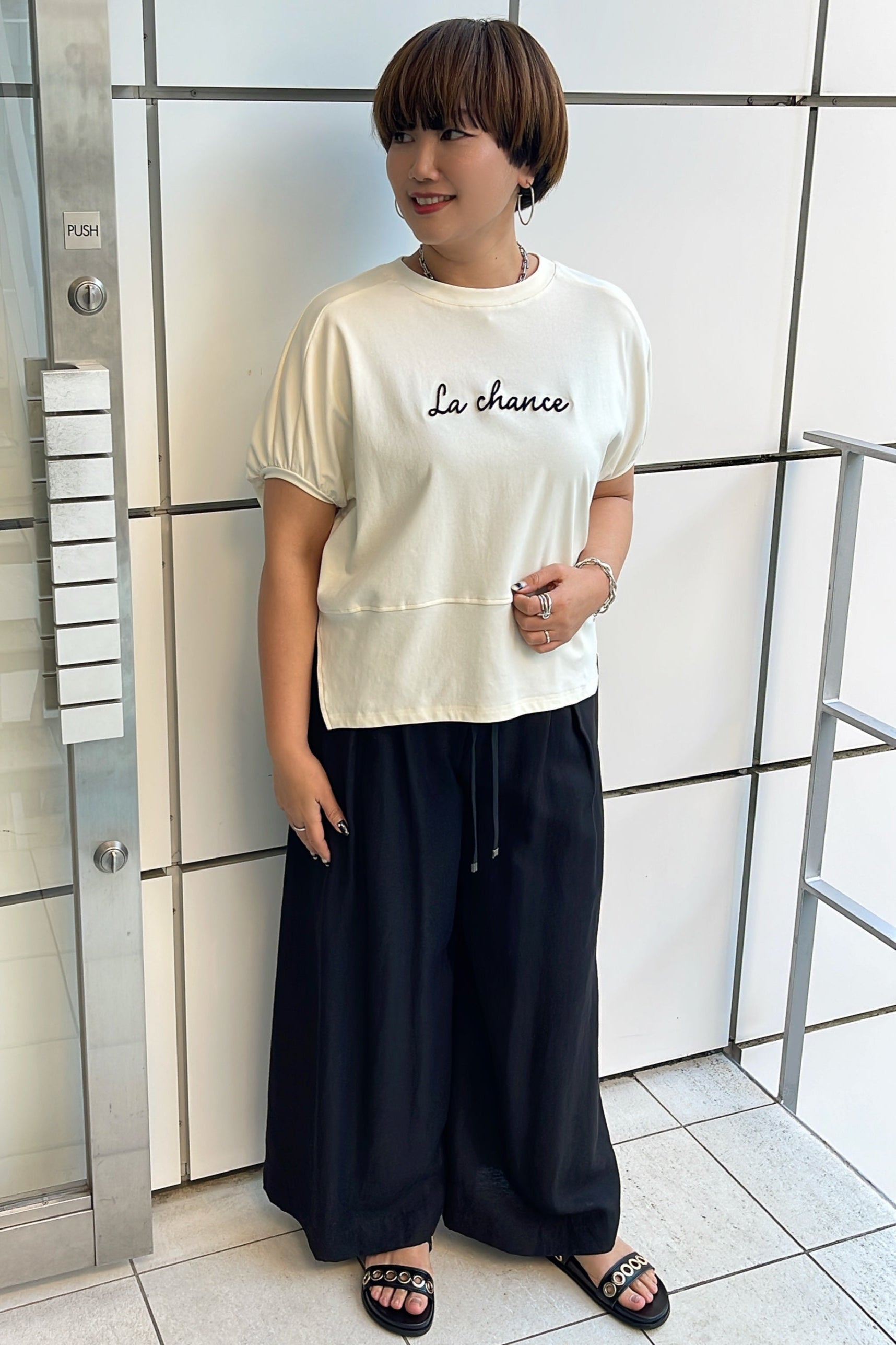 【ayane】モールロゴ刺繡Tシャツ/825526