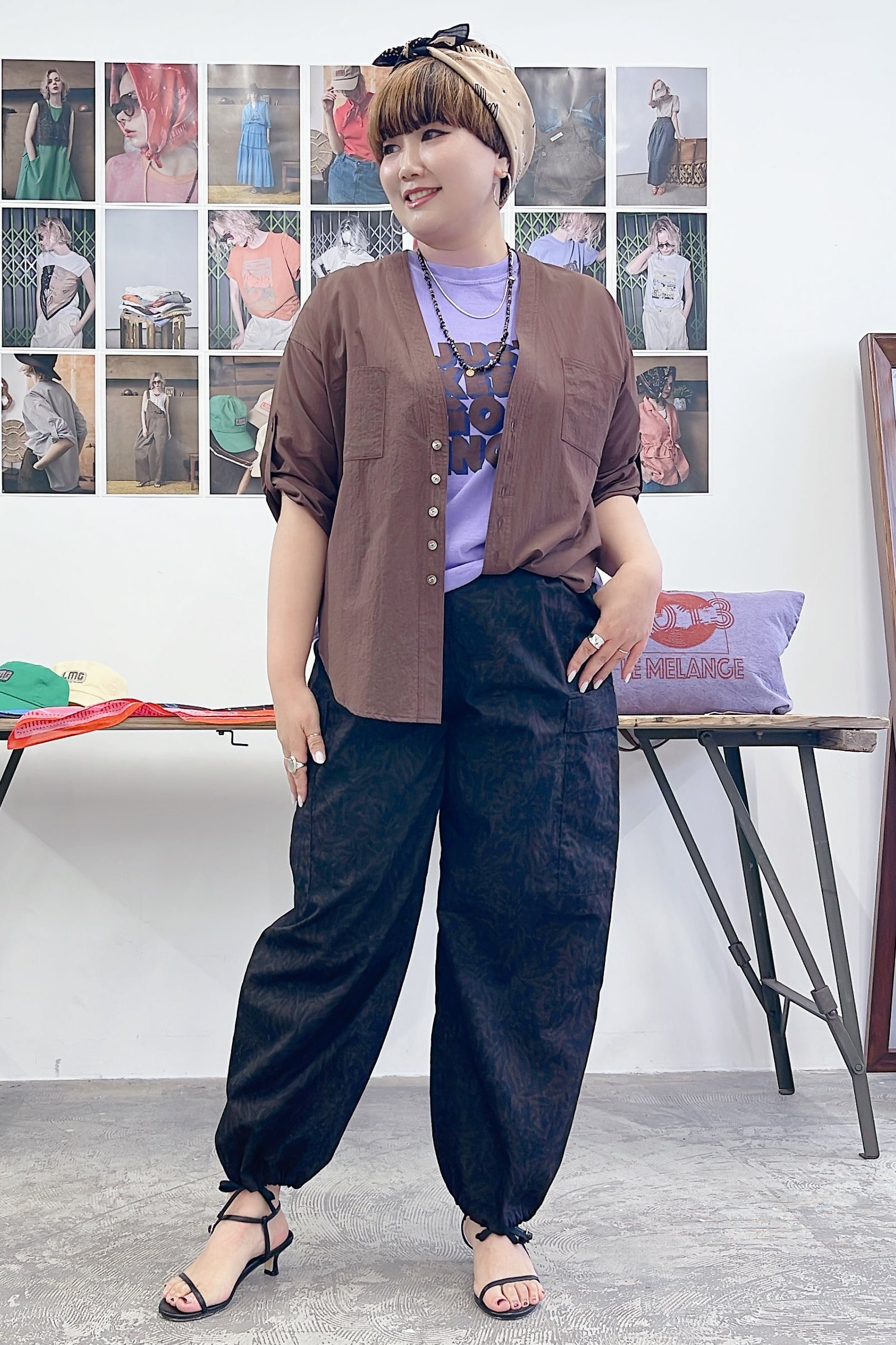 【LE MÉLANGE】ロゴプリントTシャツ/8621005