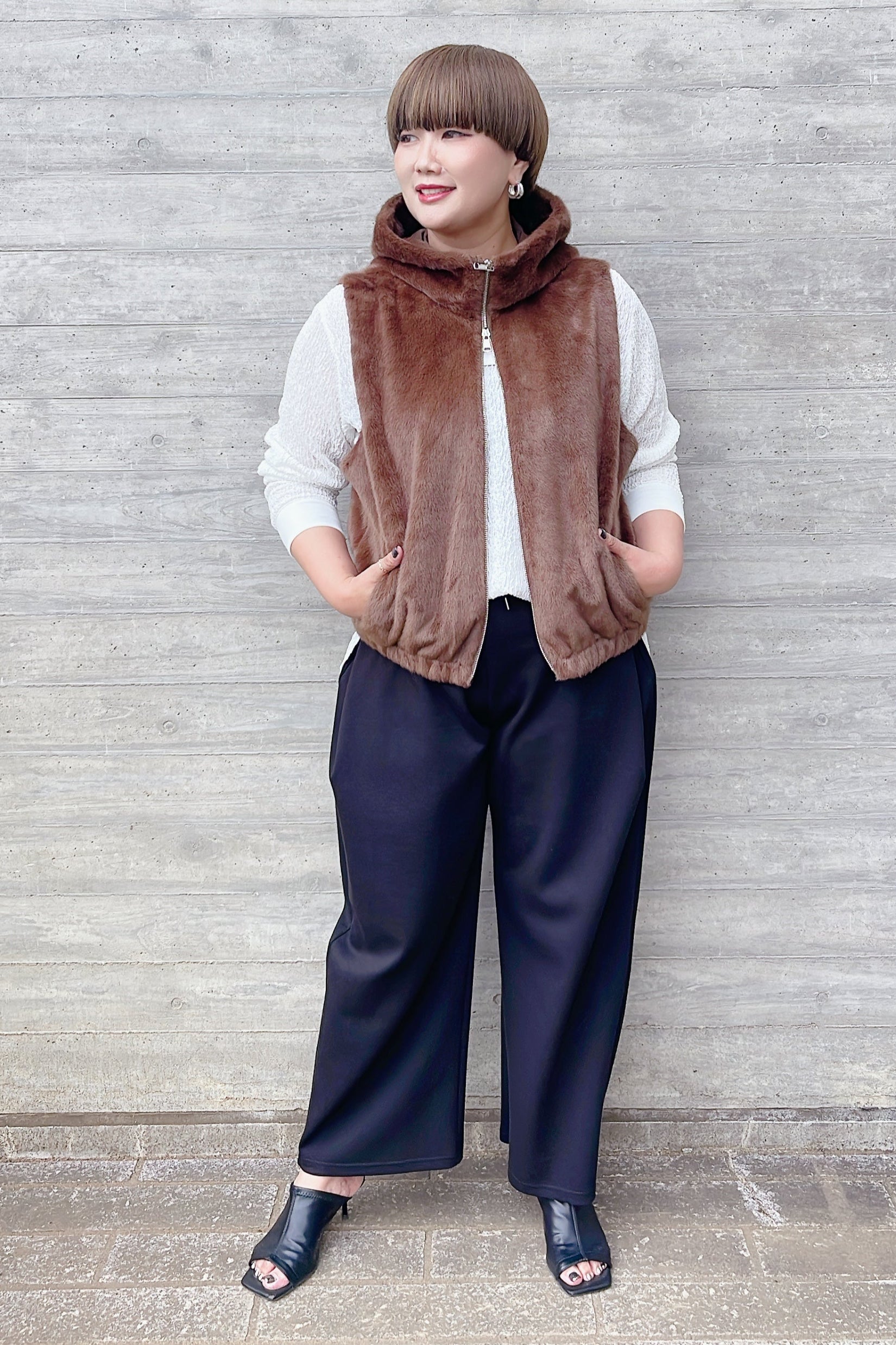 【ATELIER BRUGGE】シャーリングファーフーデッドベスト/36AF-06