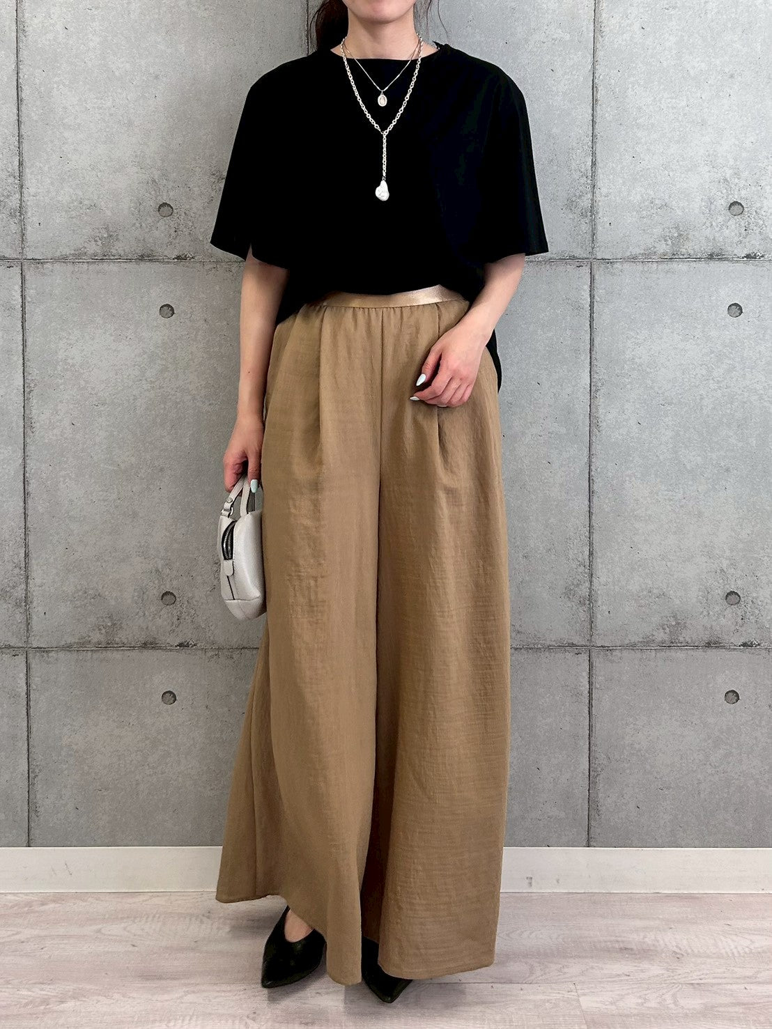 【ROSIEE】V開きレーストップス/R830305