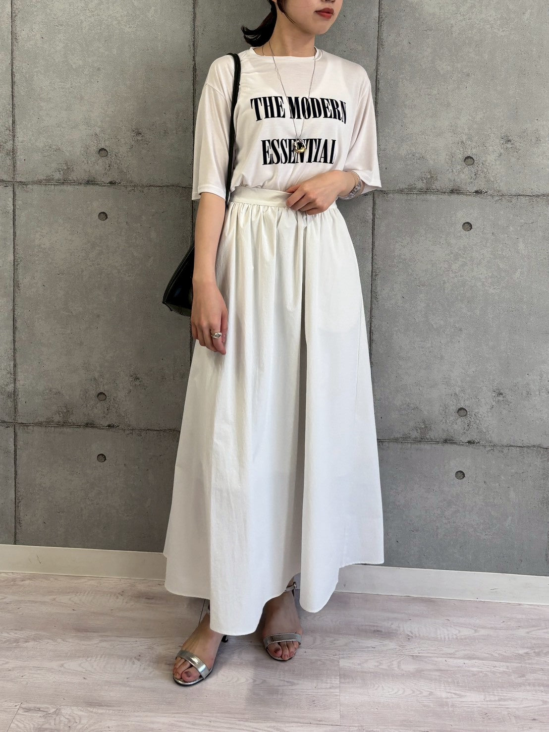 【ROSIEE】ソフトな風合いフロッキープリントTシャツ/R810317