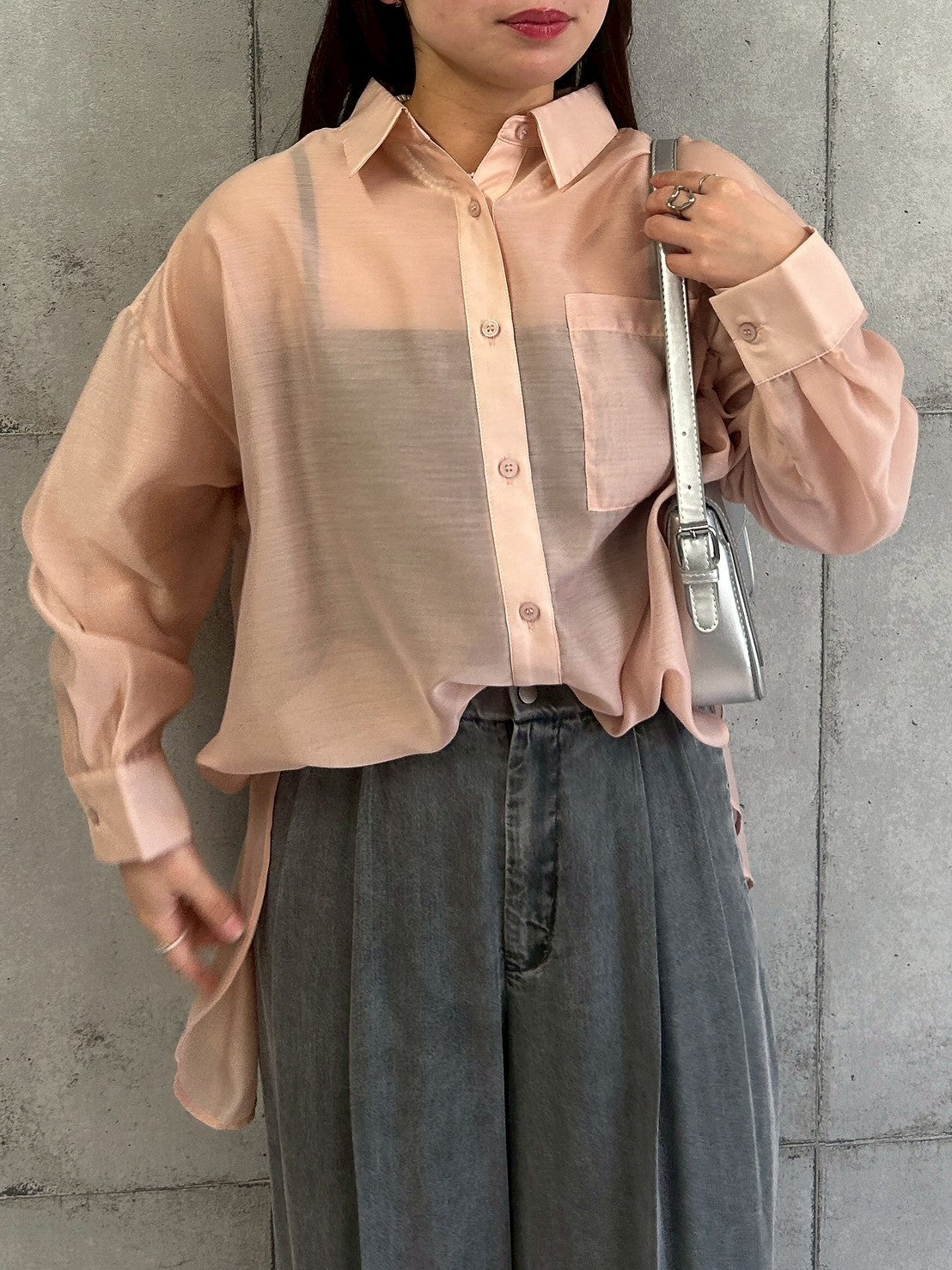 【ROSIEE】後ろシャーリングシアーシャツ/R813213