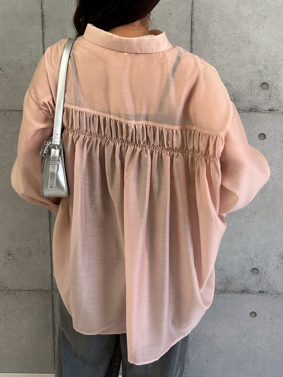 【ROSIEE】後ろシャーリングシアーシャツ/R813213