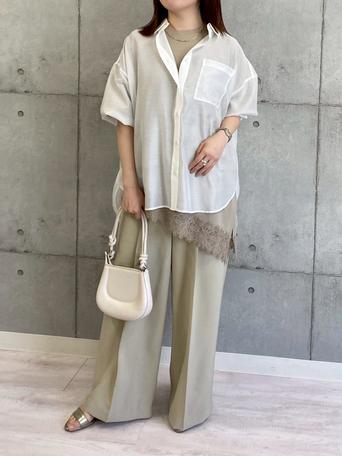 【ROSIEE】後ろシャーリングシアーシャツ/R813213