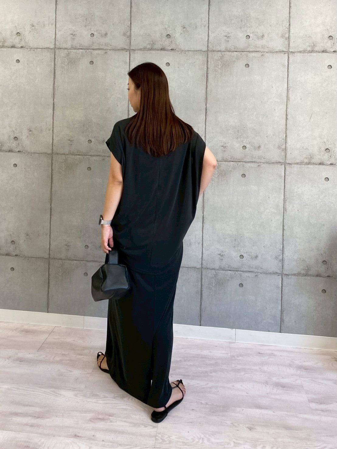 【ROSIEE】ソフトな風合いフロッキー肩タックプリントTシャツ/R810304