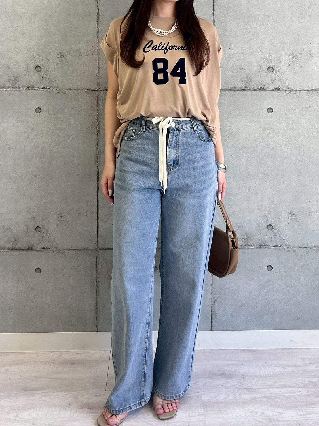 【ROSIEE】ソフトな風合いフロッキー肩タックプリントTシャツ/R810304