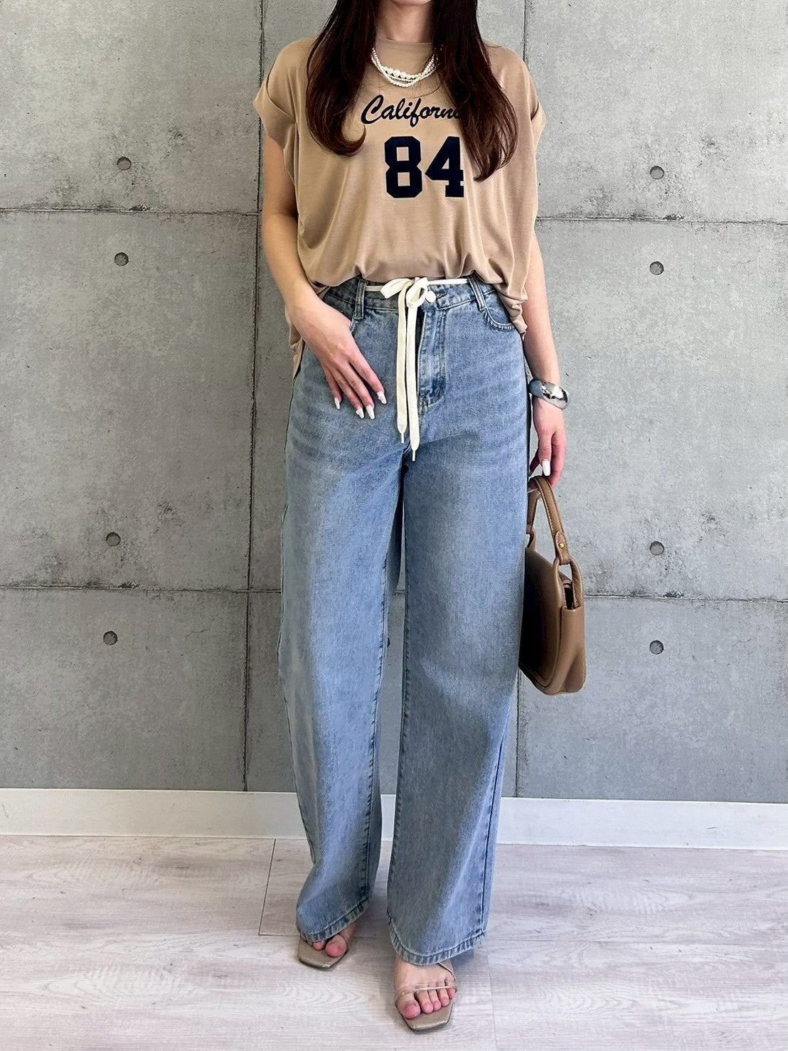 【ROSIEE】ソフトな風合いフロッキー肩タックプリントTシャツ/R810304