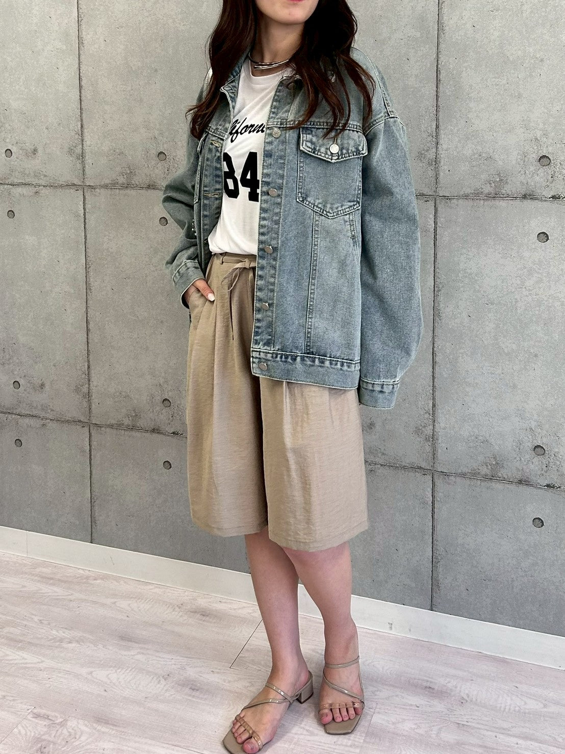 【ROSIEE】ソフトな風合いフロッキー肩タックプリントTシャツ/R810304