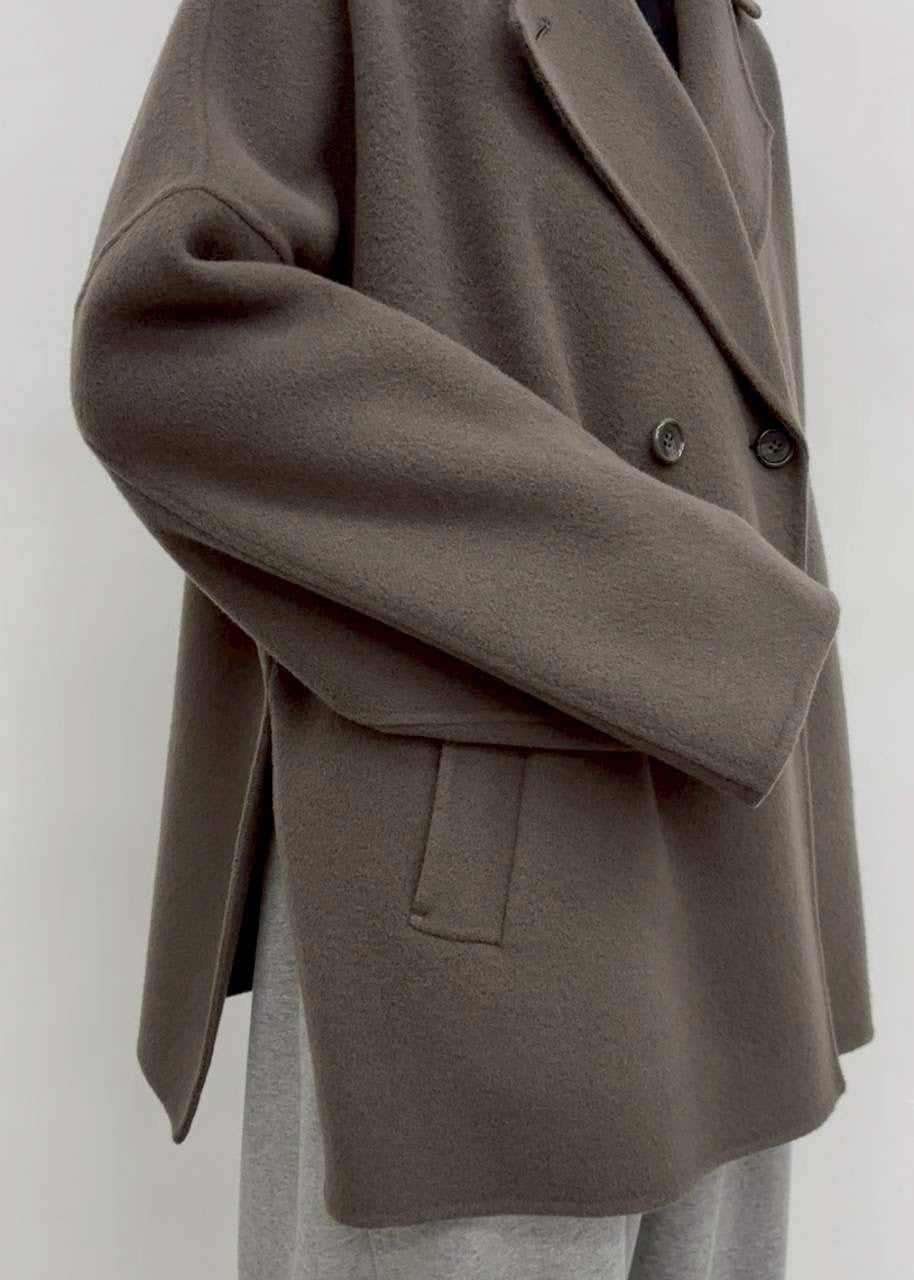 【CLOCHE】S140ダブルビーバーミドルPコート/652-84500