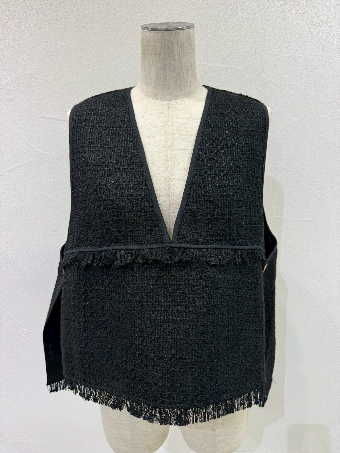 CYAN TOKYO】バックオーバートリムツイードベスト/610436